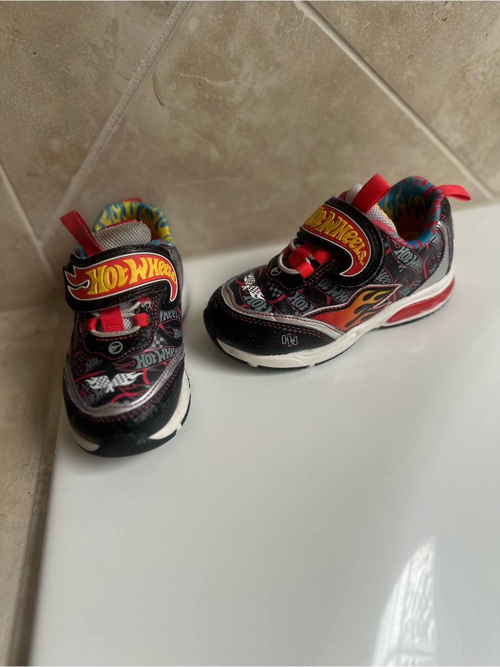 Hot Wheels Light-Up Sneakers